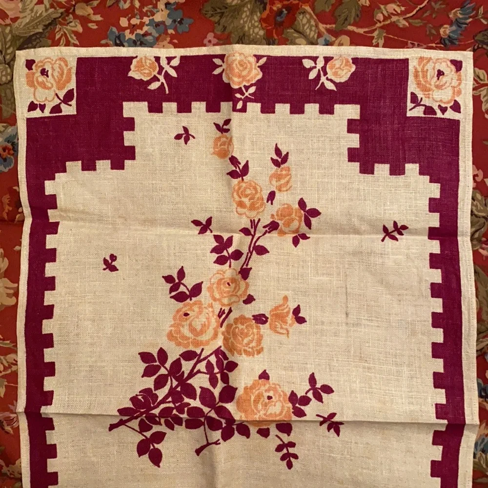 Vintage linen towel floral design